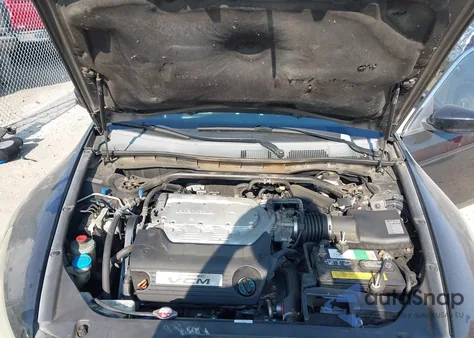 2008 Honda Accord 3.5 Ex-L z USA, uszkodzony, nr VIN 1HGCS22828A002748